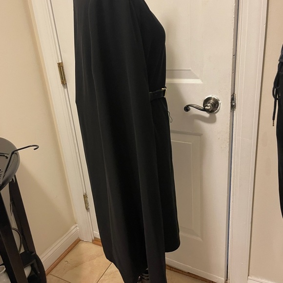 Eliza beautiful mini dress with gorgeous gold belt and attached shawls - Picture 11 of 15